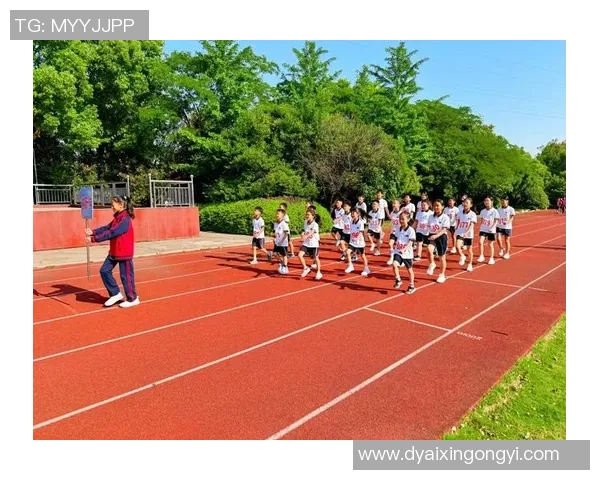 时尚运动必备BLCG足球短裤助你轻松展现运动魅力与活力